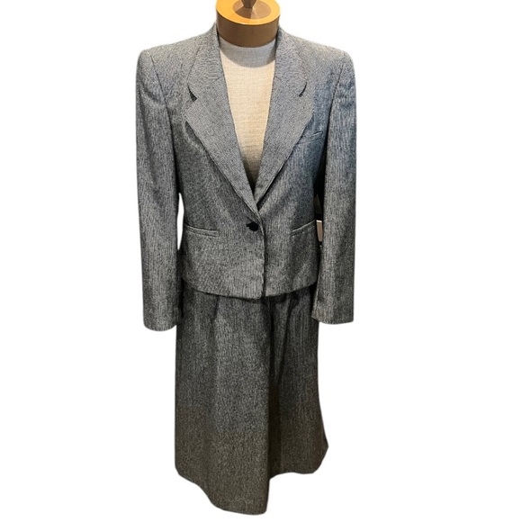 Vintage Evan Picone Womens Wool Skirt and Jacket Business Suit small/ medium - Picture 1 of 14